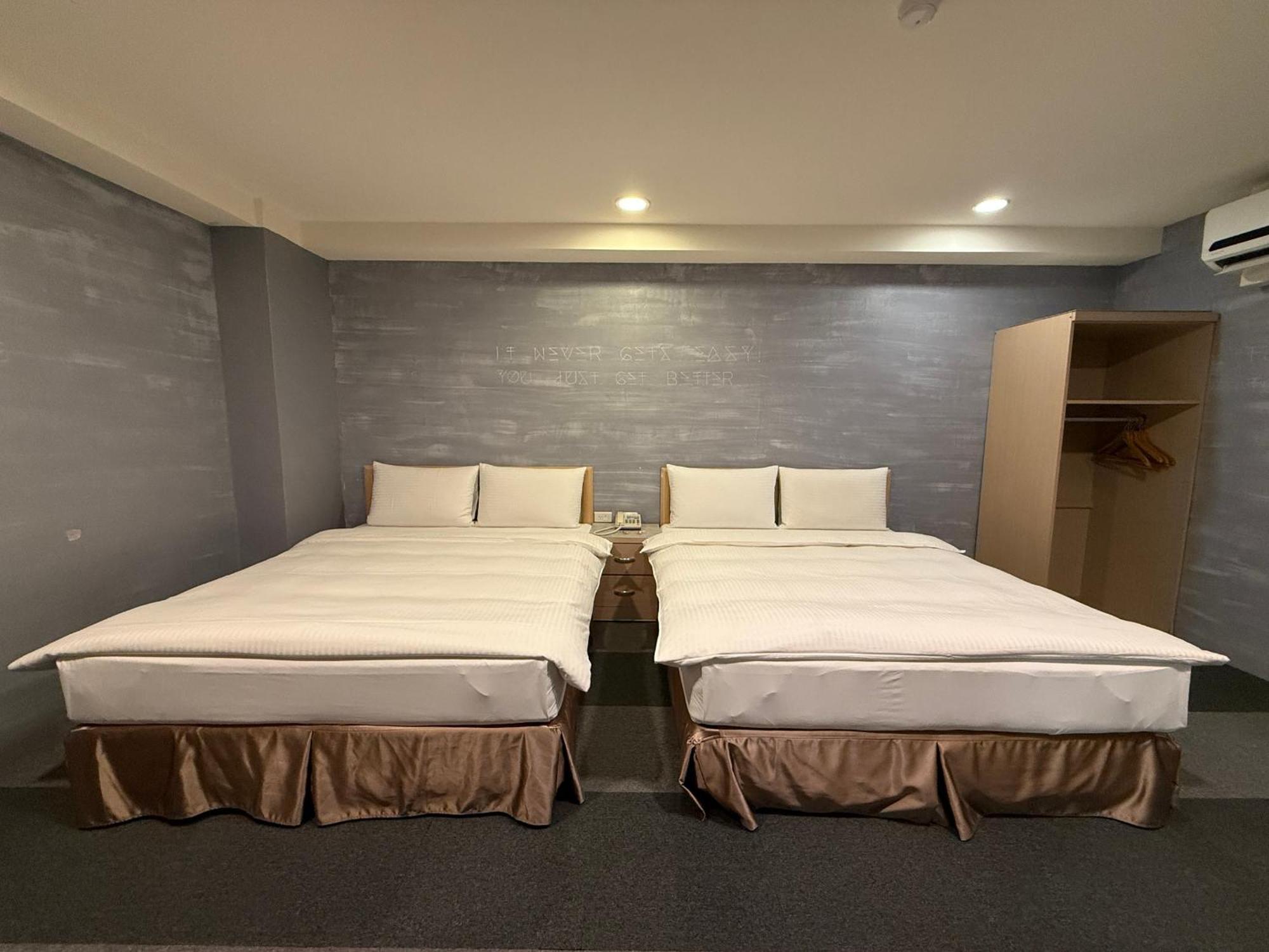 เจเอส โฮเทล-แกลเลอรี โฮเทล Hotel จงลี่ ภายนอก รูปภาพ
